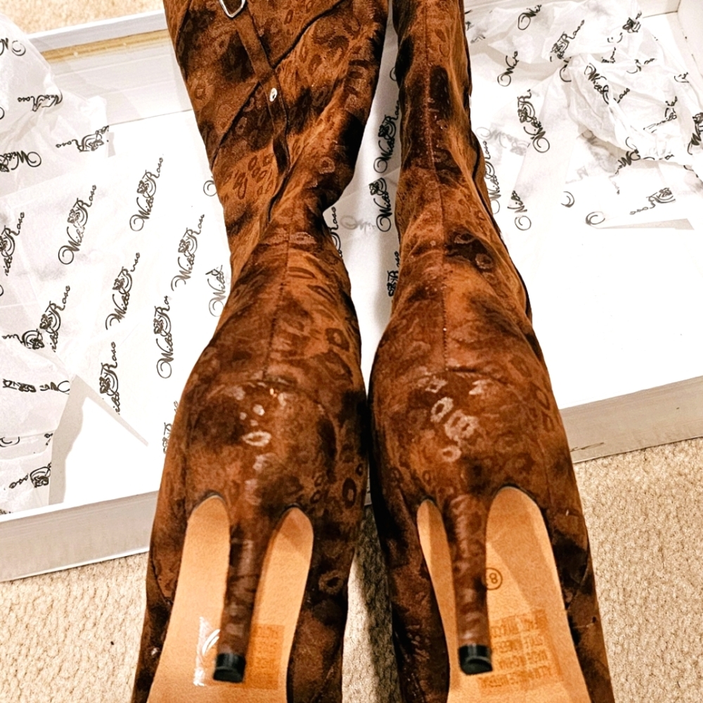Ladies micro suede boots